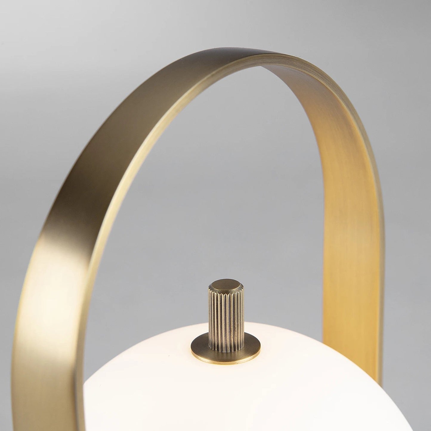 Rynx | Lucenza | Premium LED table lamp made of brass