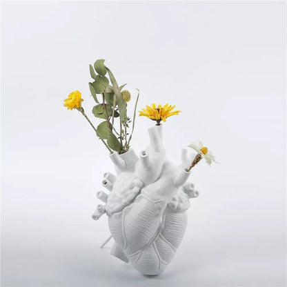 Rynx | HeartSoul Heart-shaped ceramic vase | Anatomical design | Decorative vase for home | Stylish flower vase