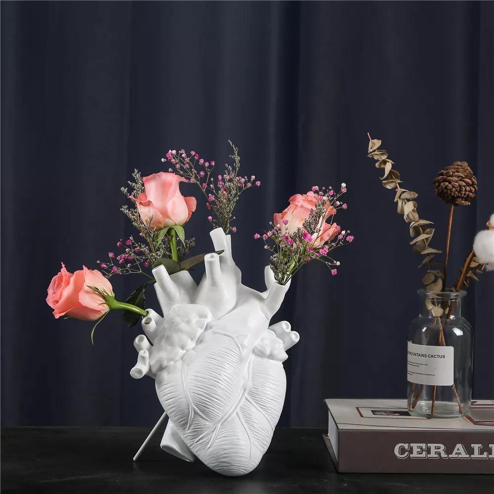 Rynx | HeartSoul Heart-shaped ceramic vase | Anatomical design | Decorative vase for home | Stylish flower vase