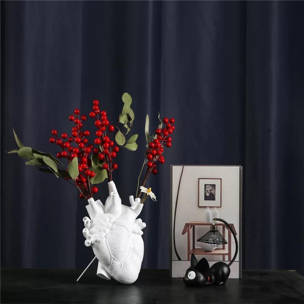 Rynx | HeartSoul Heart-shaped ceramic vase | Anatomical design | Decorative vase for home | Stylish flower vase