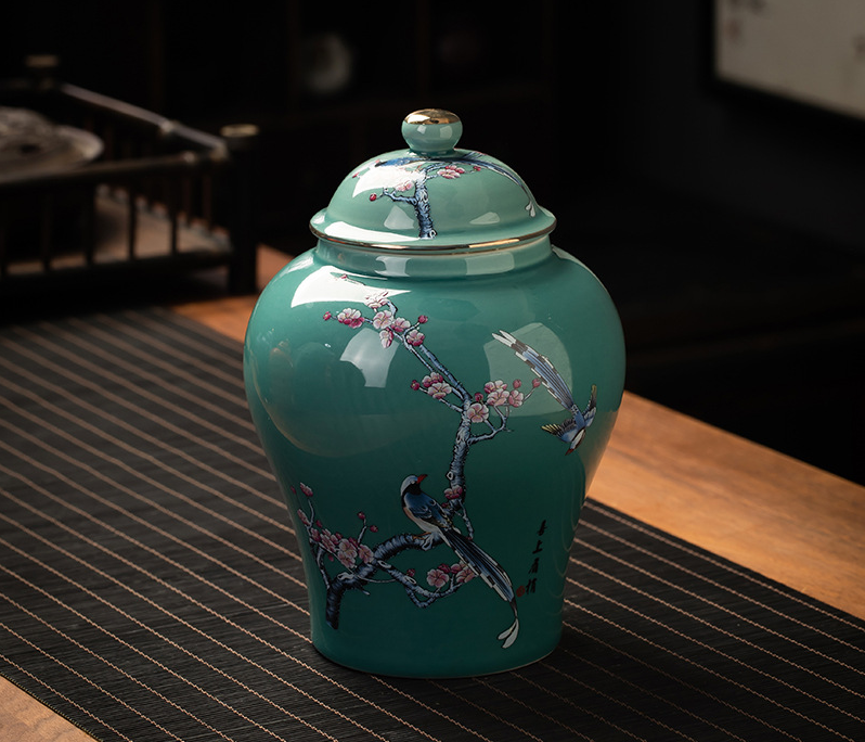 Rynx teapot in oriental ceramics