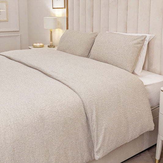 Rynx | Keoni Greige Boucle Duvet Cover Set