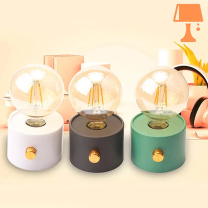 Rynx | ClassiSphere – Minimalistic table lamp with vintage-inspired glass sphere