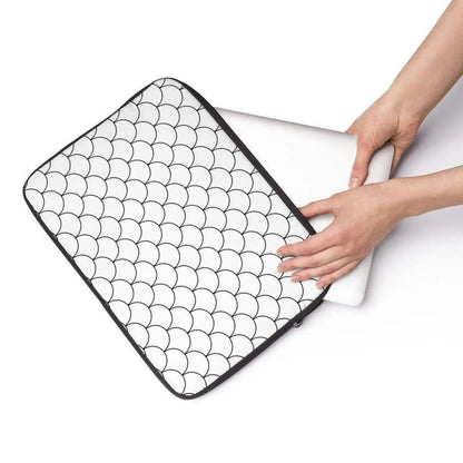 Rynx | UrbanShield Tech Sleeve - Elegant Protection for Laptops