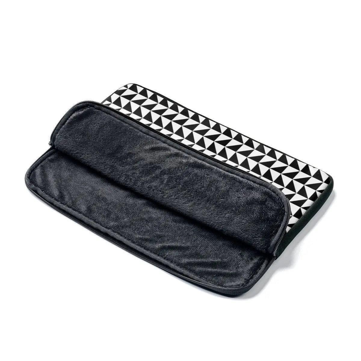 Rynx | Maison d'Elite Luxury Laptop Bag - Stylish Protection for Your Device