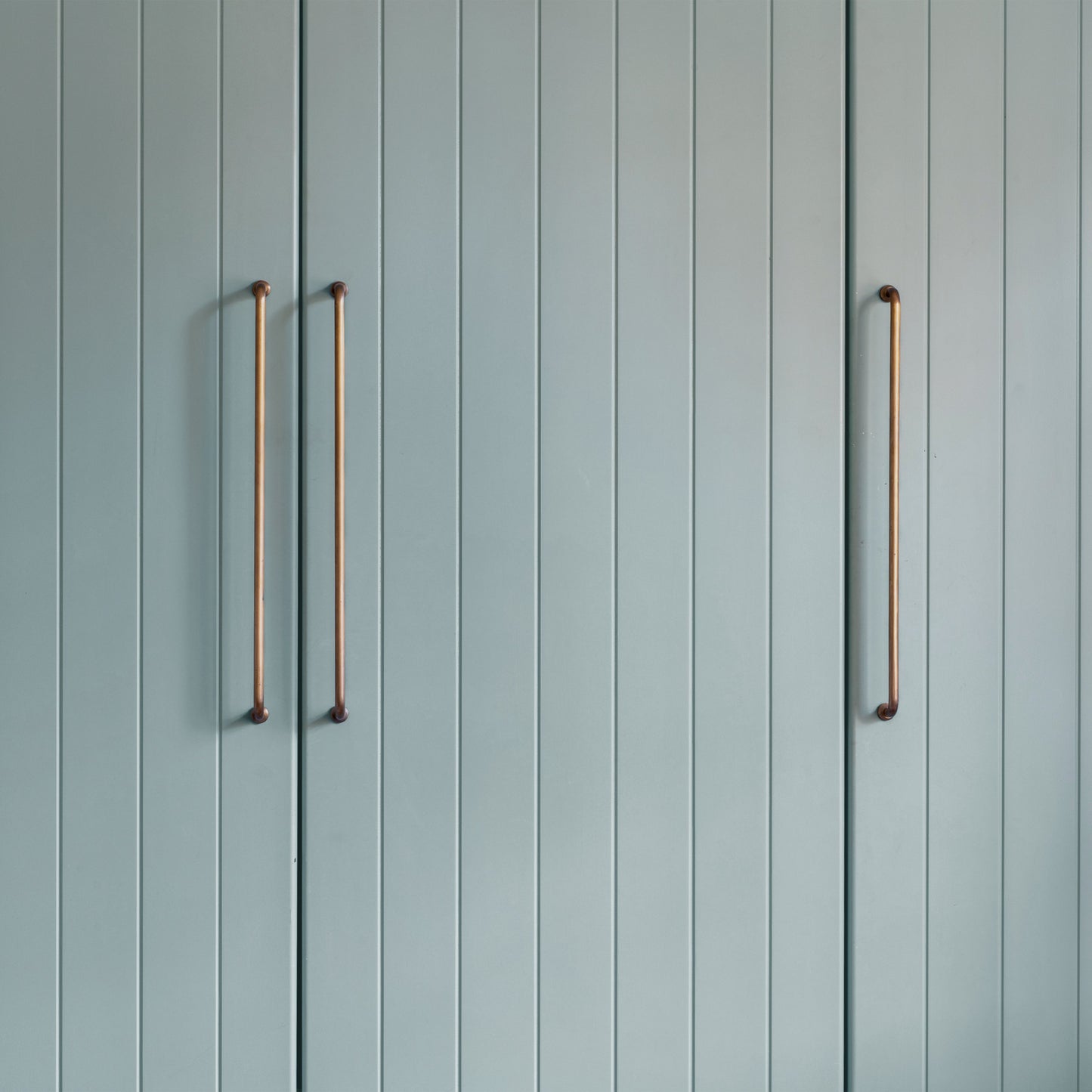 Rynx | Sycamore Furniture Handle 384mm - Antique Brass