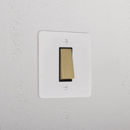 Rynx | 1G Retractive Rocker Switch - Malbar Antique Brass Black