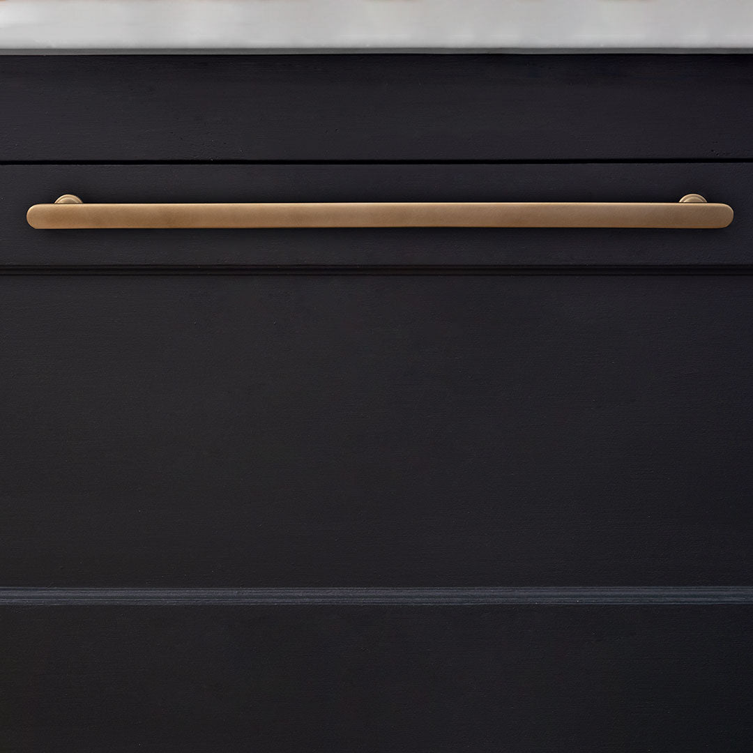 Rynx | Milliner Furniture Handle 384mm - Antique Brass