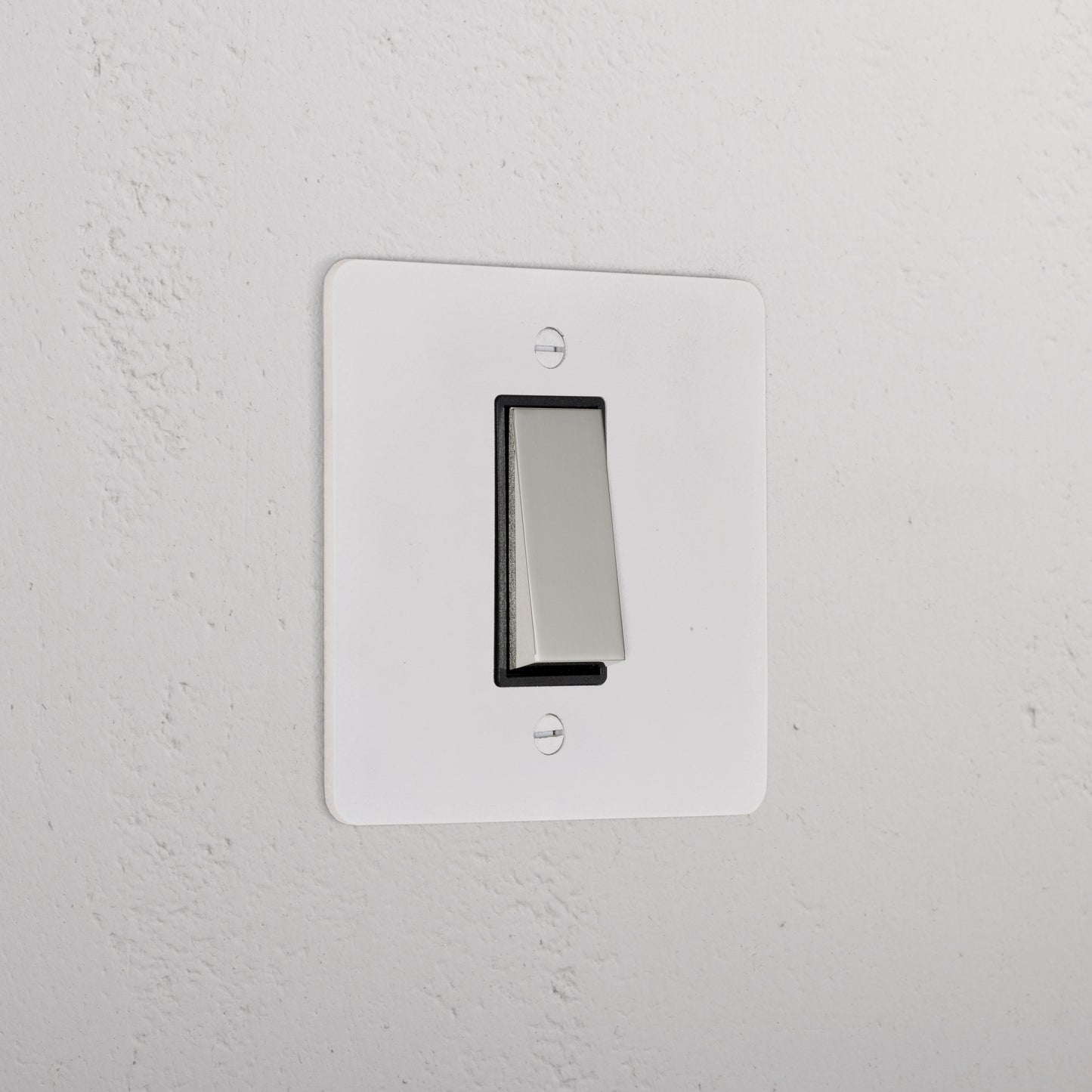 Rynx | 1G Retractive Rocker Switch - Malbar Polished Nickel Black