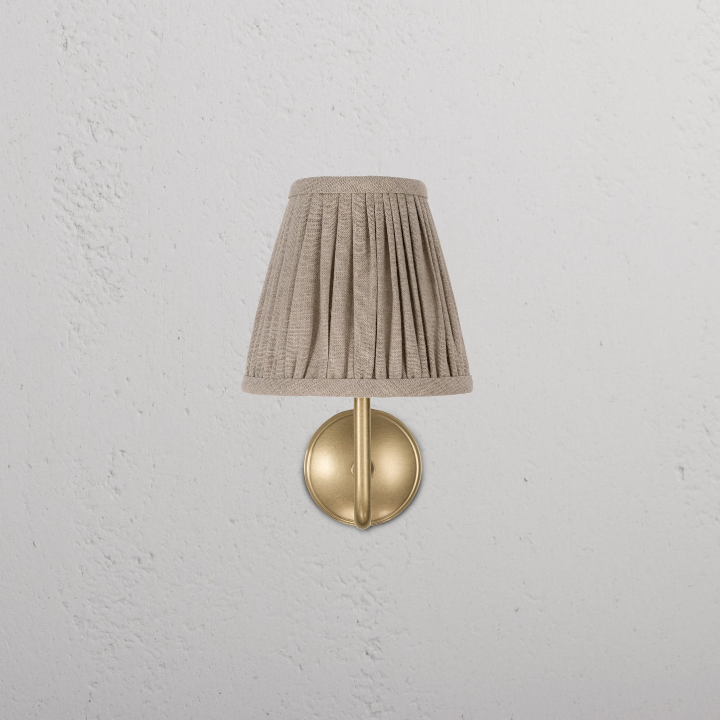 Rynx | Malvern Small Wall Lamp Pleated Natural Beige - Antique Brass