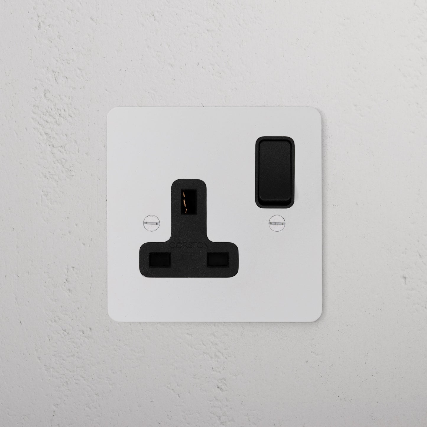 Rynx | Single Socket UK - Malbar black