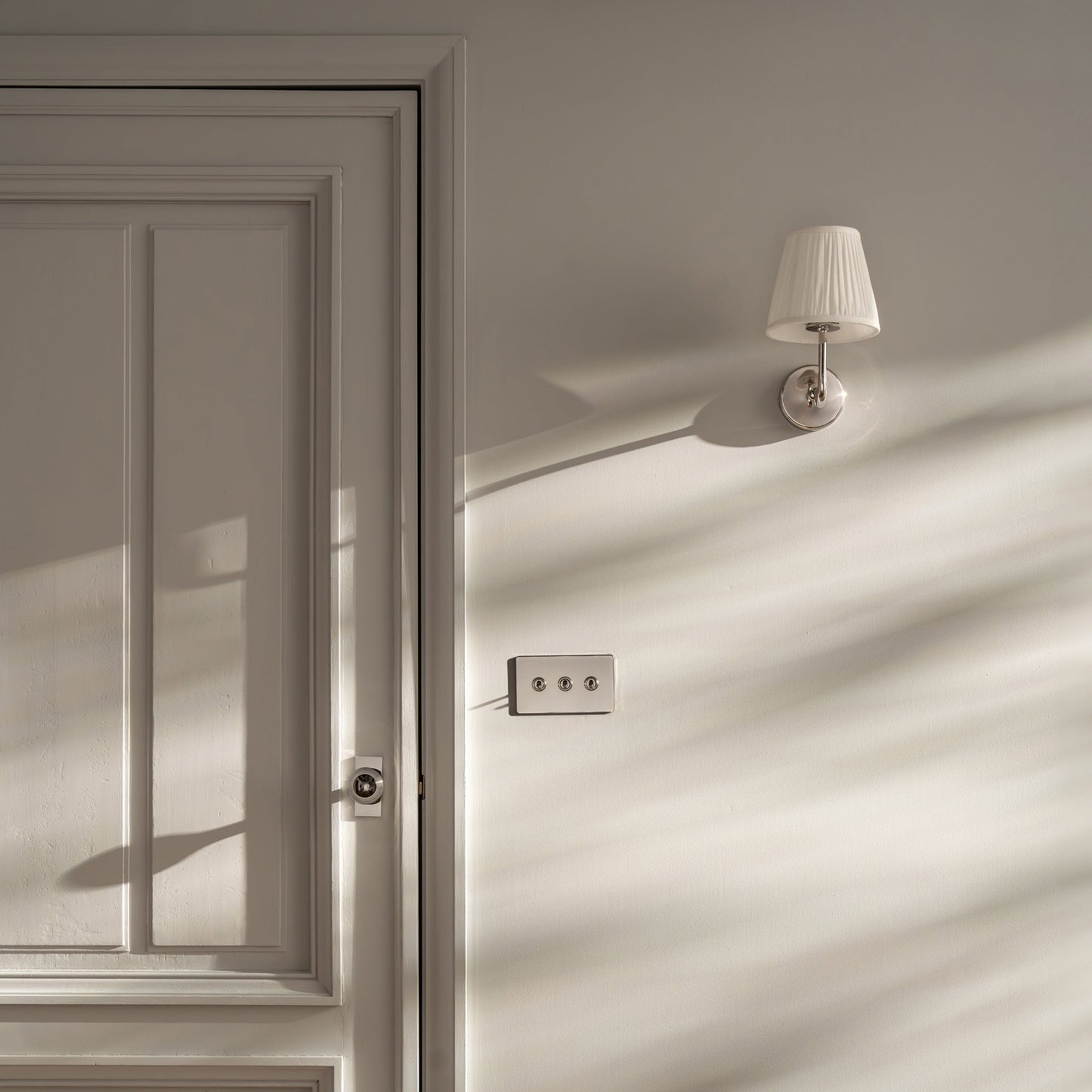 Rynx | Malvern Small Wall Lamp Plique Alabaster White - Polished Nickel