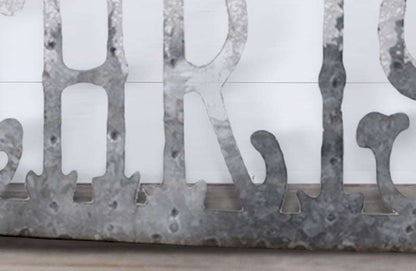 Rynx | Rustic metal "Merry Christmas" table sign