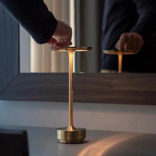 RYNX | Wireless Nordiclight Table Lamp | Usb Rechargeable, Metal, Dimmable