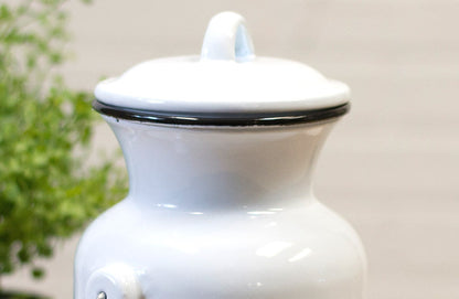 Rynx | Enamel milk jug with lid