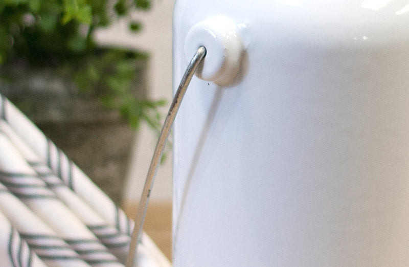 Rynx | Enamel milk jug with lid