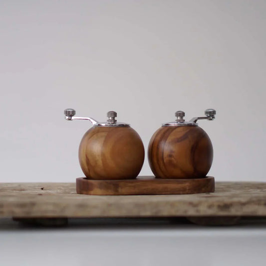 Rynx | Nordic Salt And Pepper Mill Set - Stylish - Functional - Perfect For Kitchen