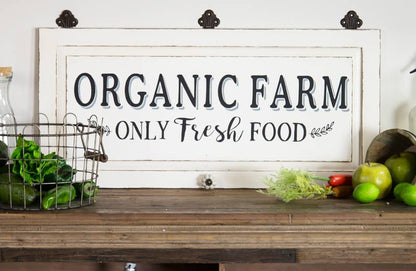 Rynx | Distressed wood "Organic Farm" sign