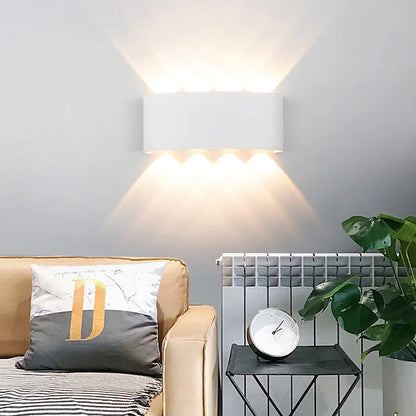 Rynx | Outdoor Waterproof Wall Lamp