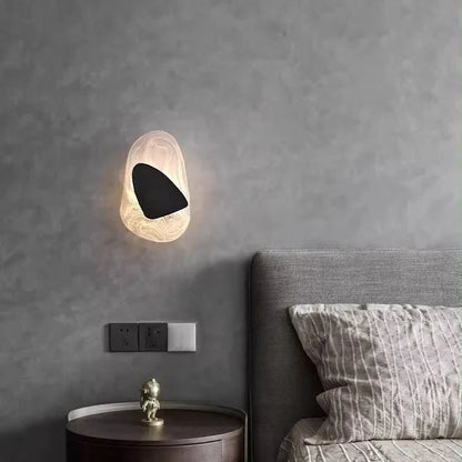 Rynx | LumaCraft Modern LED Wall Light - elegant glass design