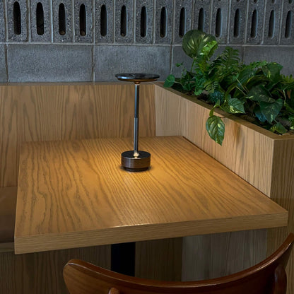 Rynx | Ambient Metallic Wireless Table Lamp