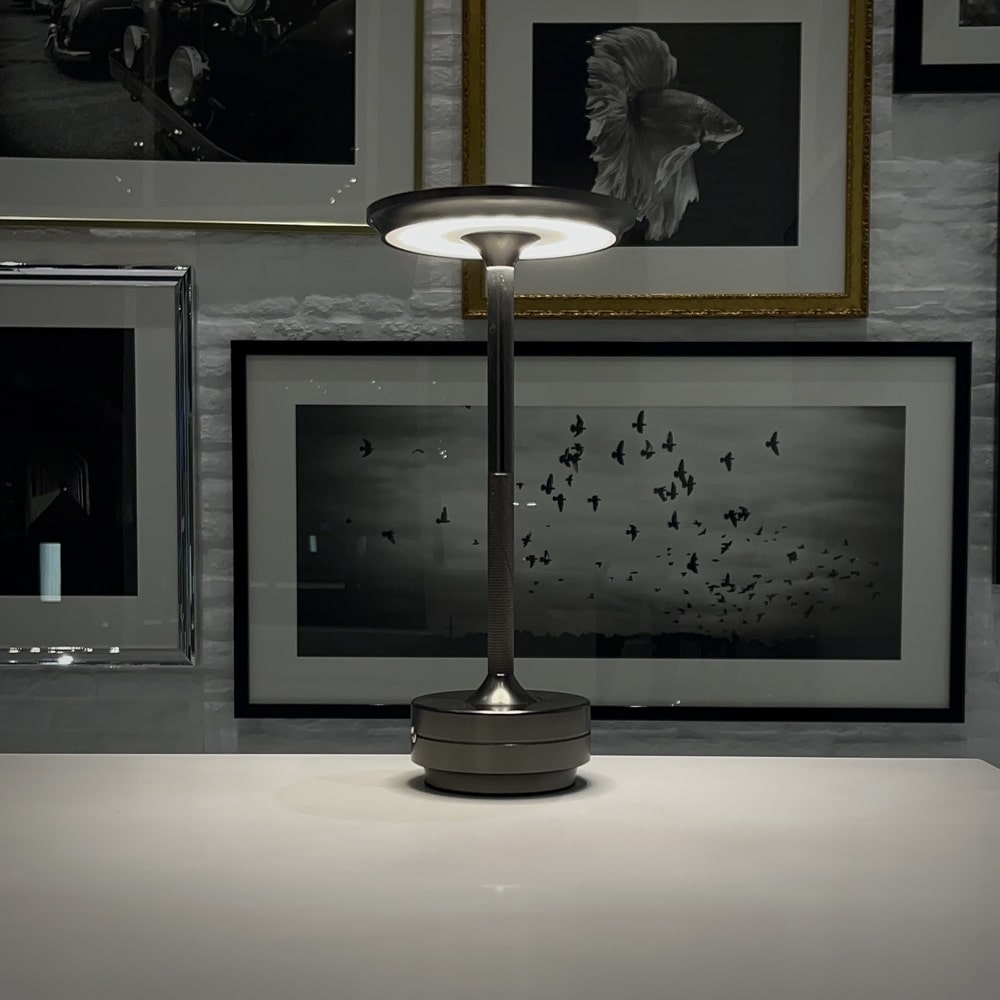 Rynx | Ambient Metallic Wireless Table Lamp