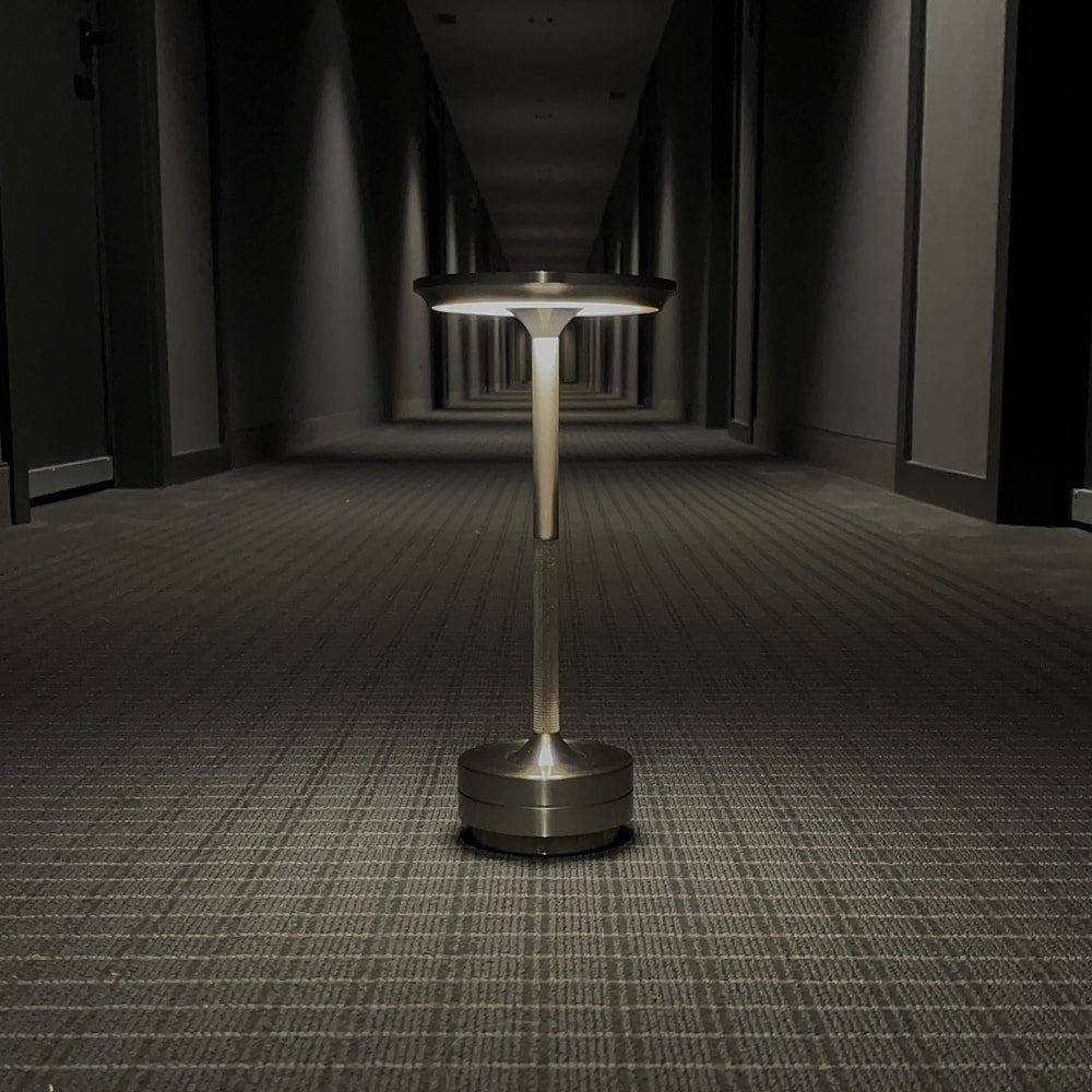 Rynx | Ambient Metallic Wireless Table Lamp