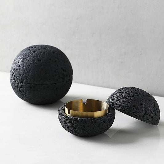 RYNX | Ashtray in stone shape with lid