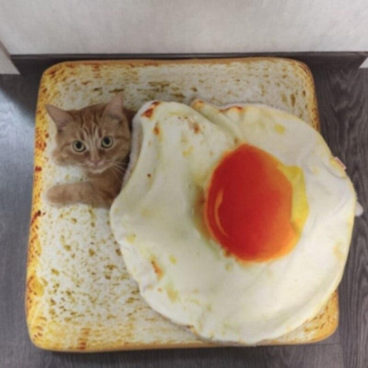 Rynx | Toast Cat Bed + Egg Blanket