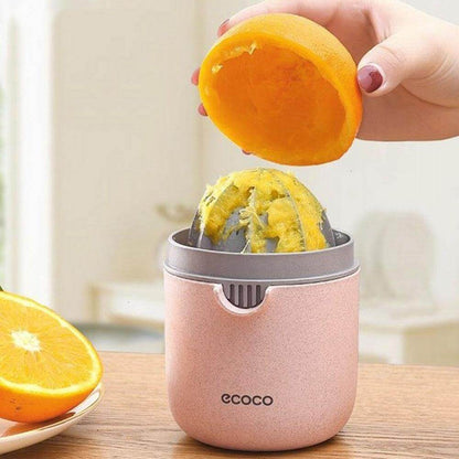 Rynx | Portable Simple Pastel Mini Juicer