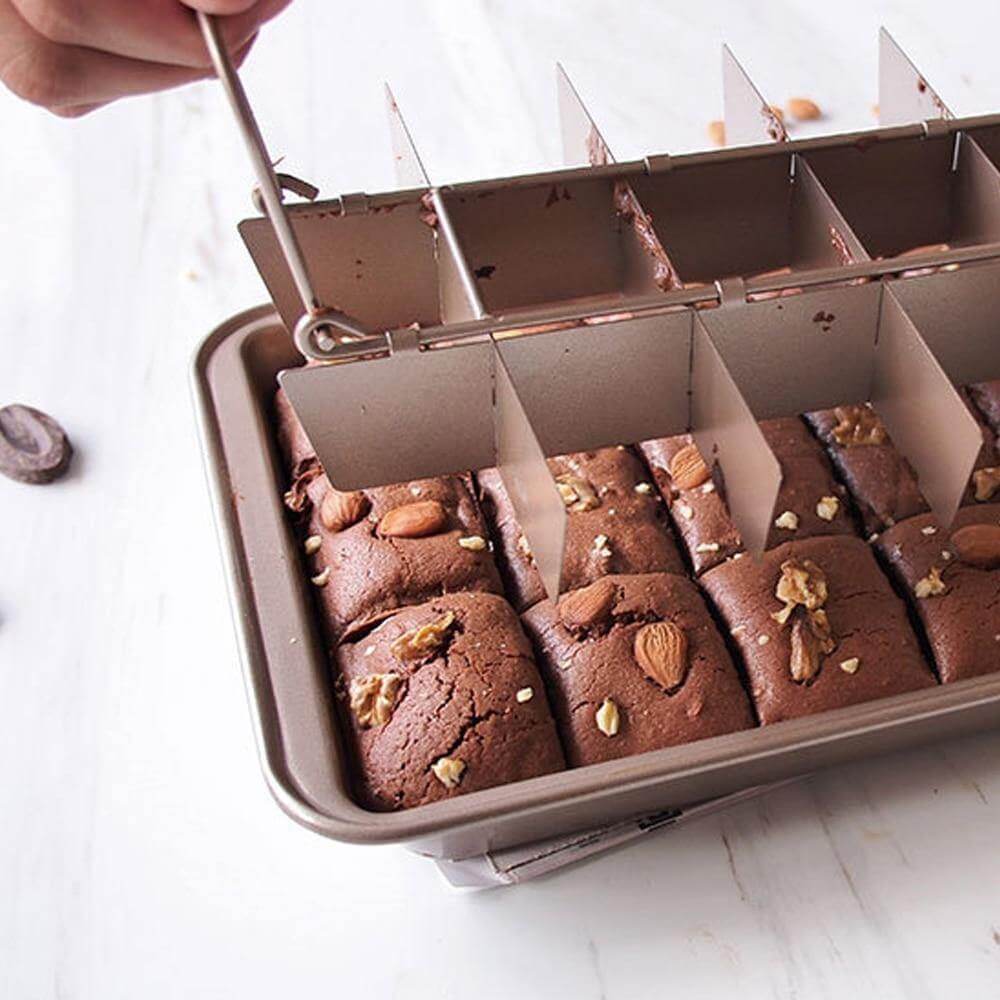 Rynx | 18 Cavity Non-Stick Professional Cake Mold