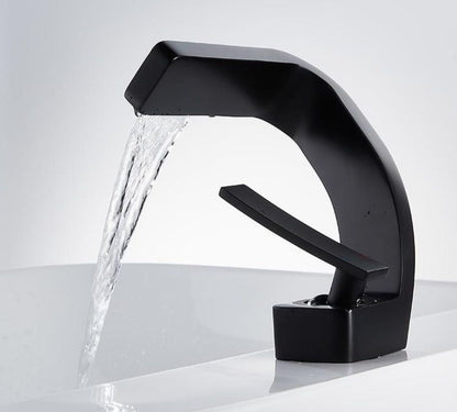 Rynx | AquaArc Modern Kitchen Faucet
