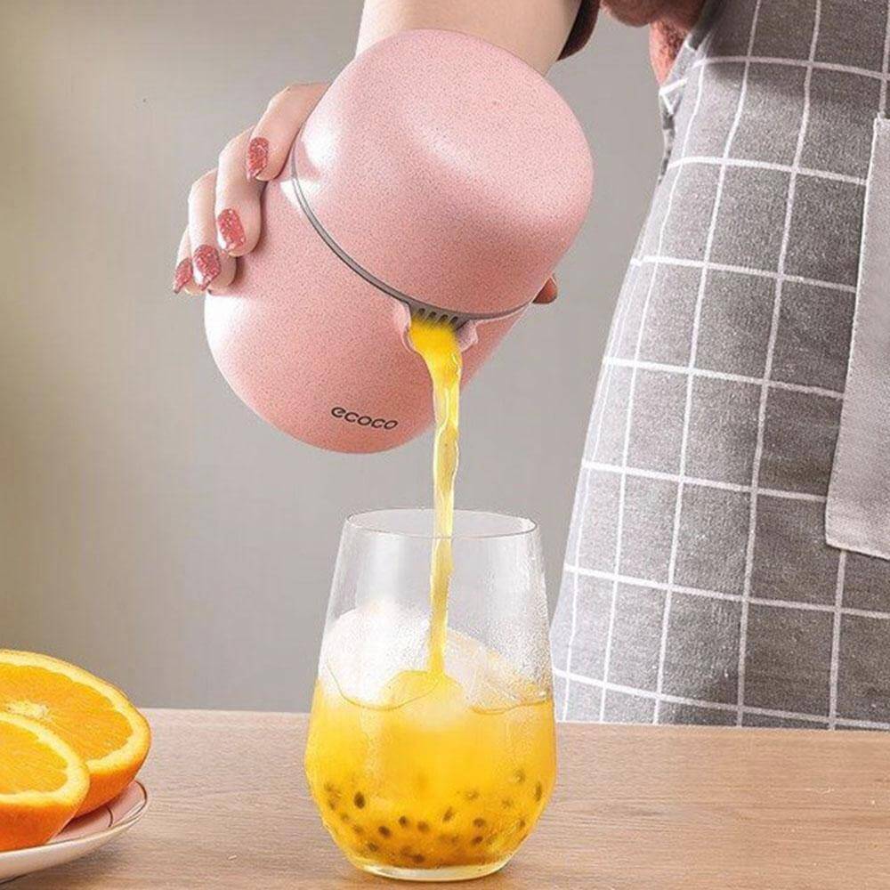 Rynx | Portable Simple Pastel Mini Juicer