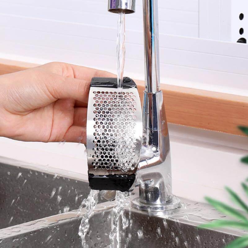 Rynx | Stainless Steel Manual Garlic Press Tool