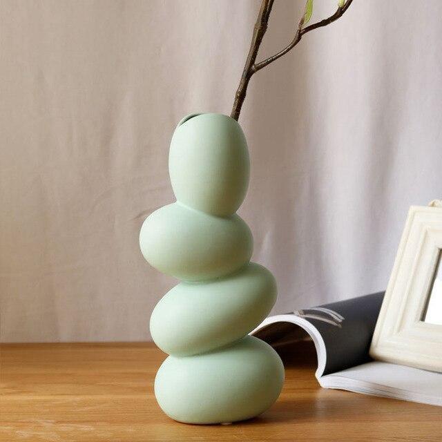 Rynx | EggAura Ceramic Egg Vase | Timeless Design | Handcrafted Decorative Vase | Minimalist Home Accessory