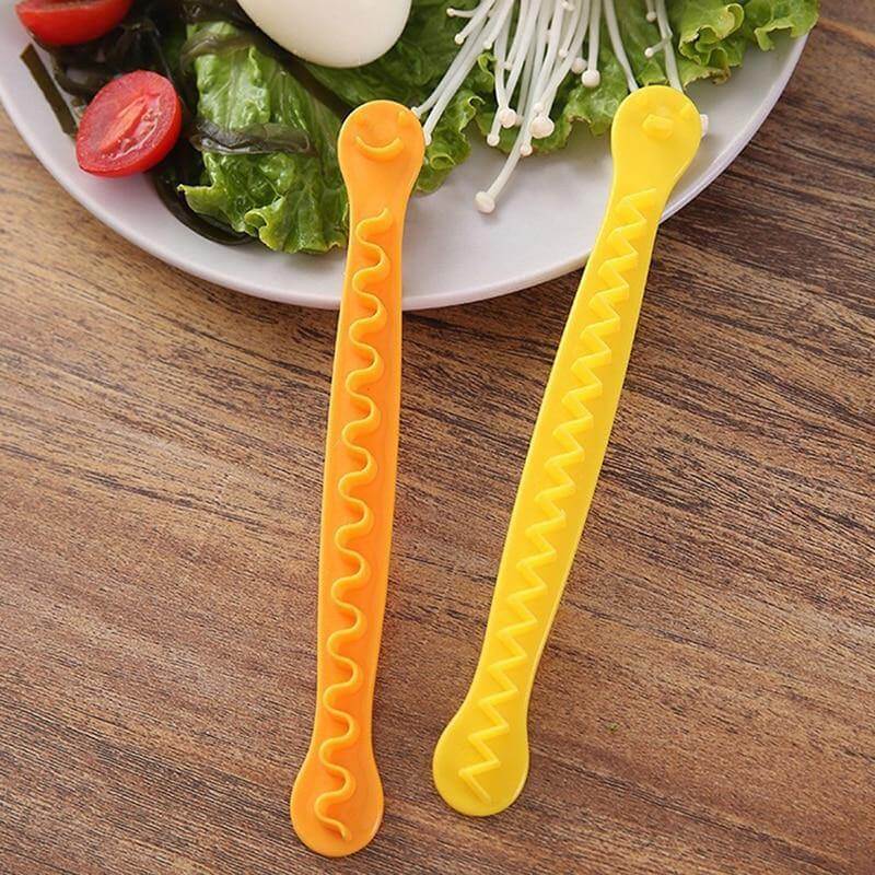 Rynx | 6pcs Smiley Face Cute Egg Cutter