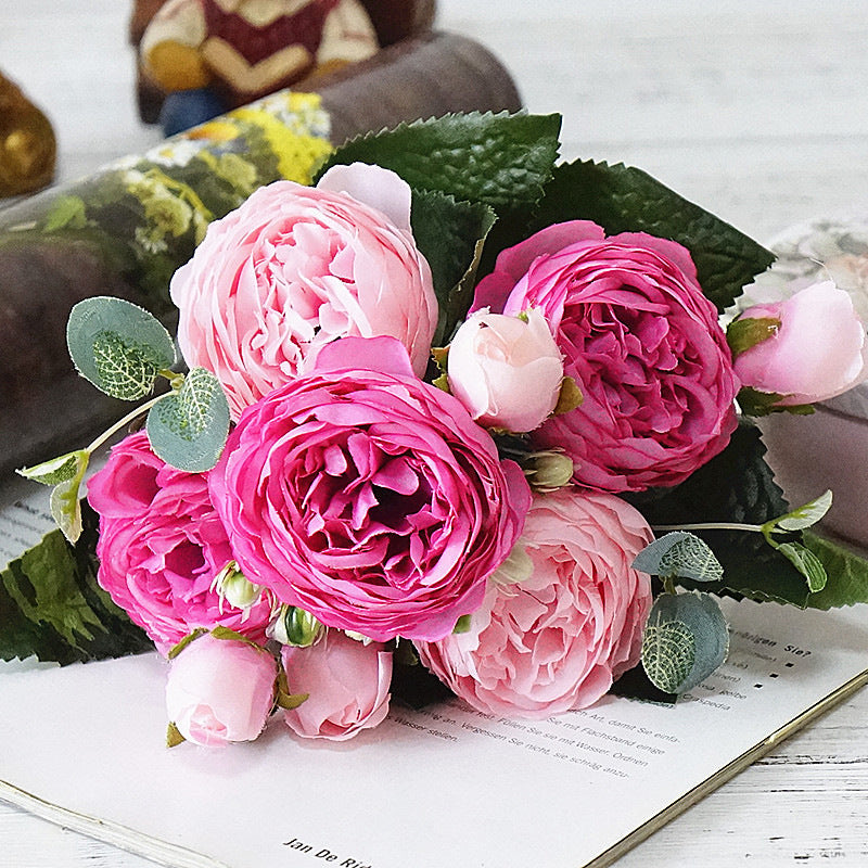 Rynx | The essential artificial peony bouquet