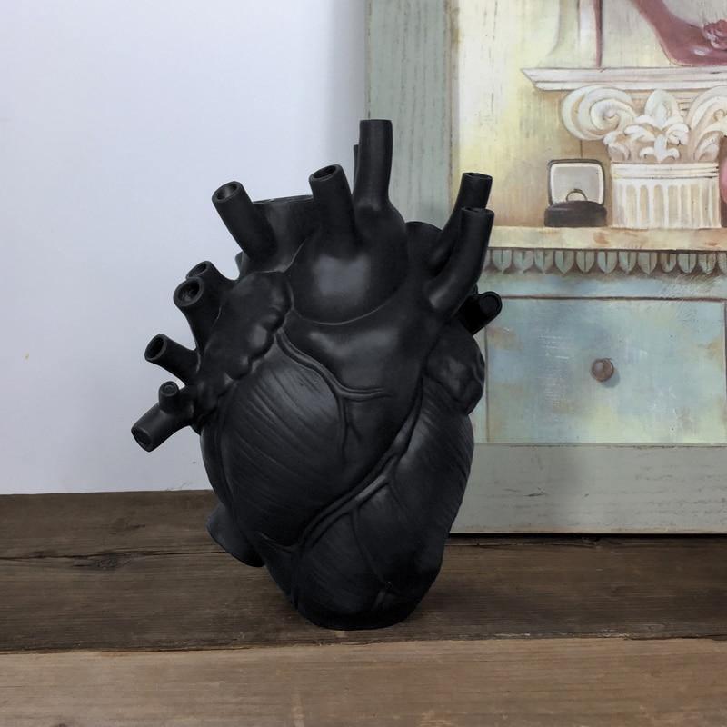 Rynx | HeartSoul Heart-shaped ceramic vase | Anatomical design | Decorative vase for home | Stylish flower vase