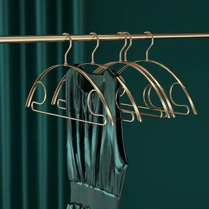 Rynx | PerfectHolder - Elegant hangers with wide shoulders and trouser bar