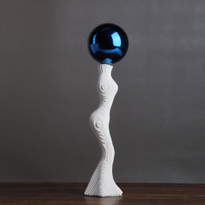 Rynx | Gigi Gradeful Girl Statues