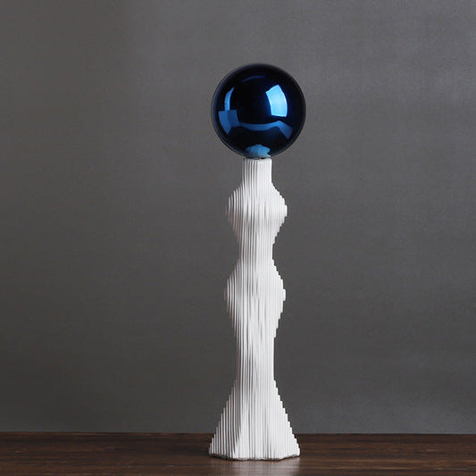 Rynx | Gigi Gradeful Girl Statues