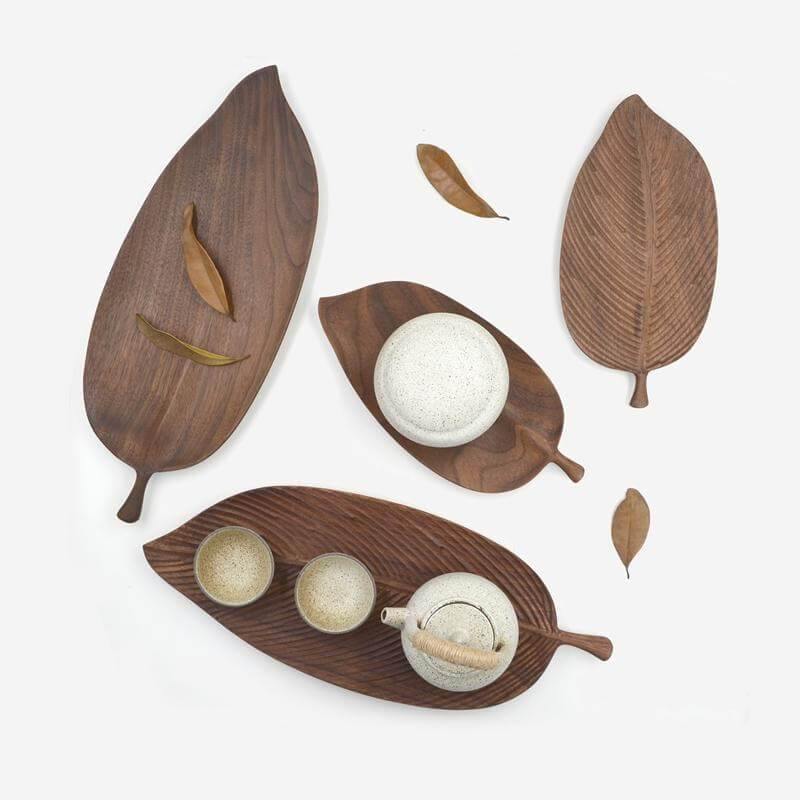 Rynx | Walnut Snack Tray Leaf Plates