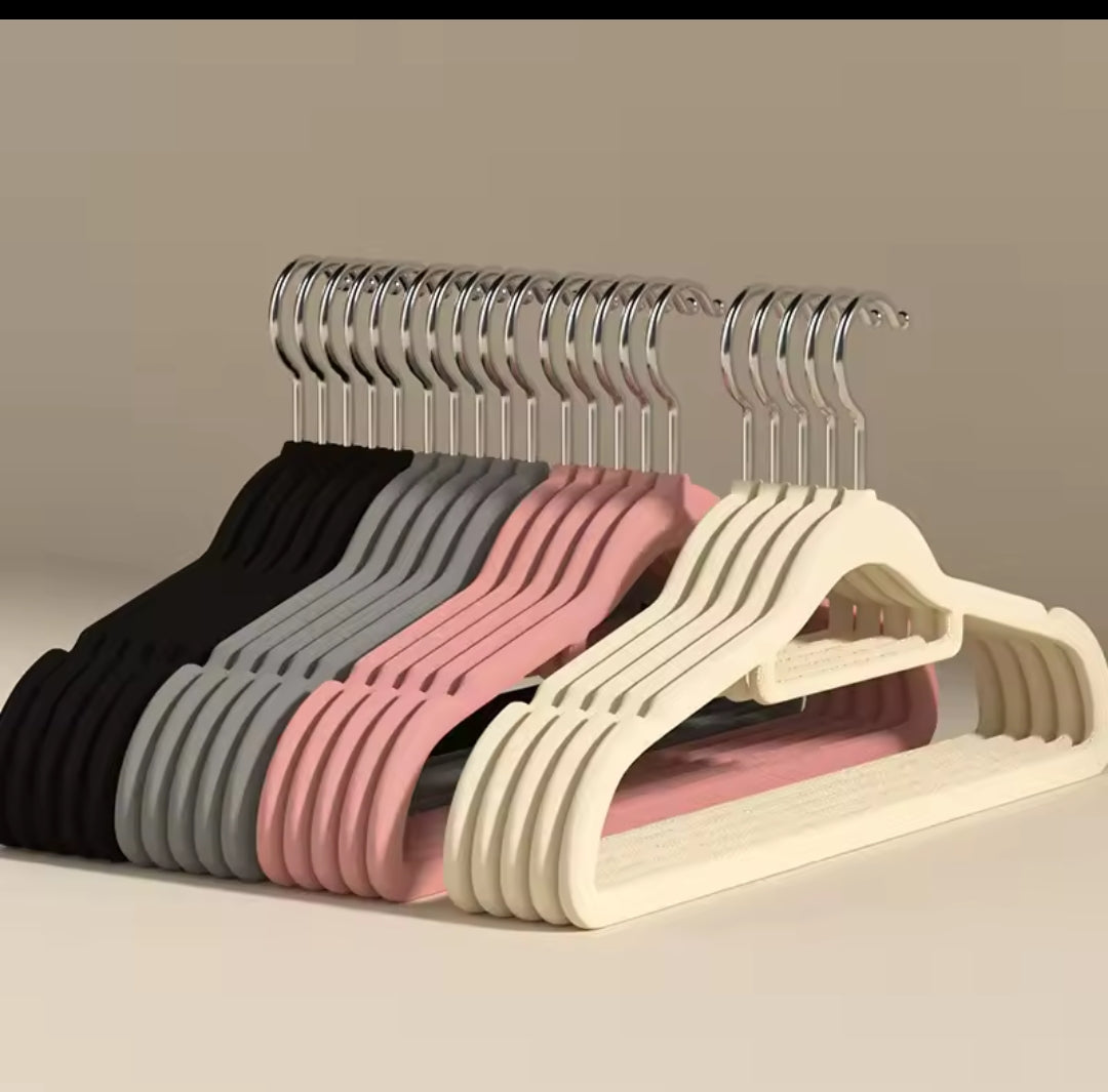 Rynx | Velvet hooks