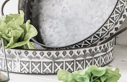Rynx | Embossed metal trays Set of 2