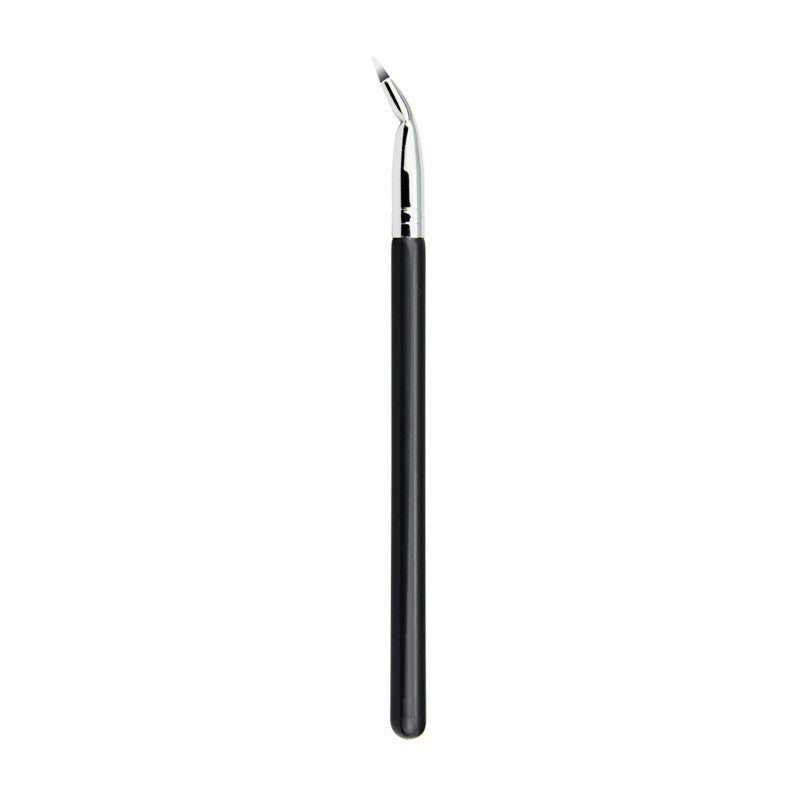 Rynx | Angled mascara brush with wave cut