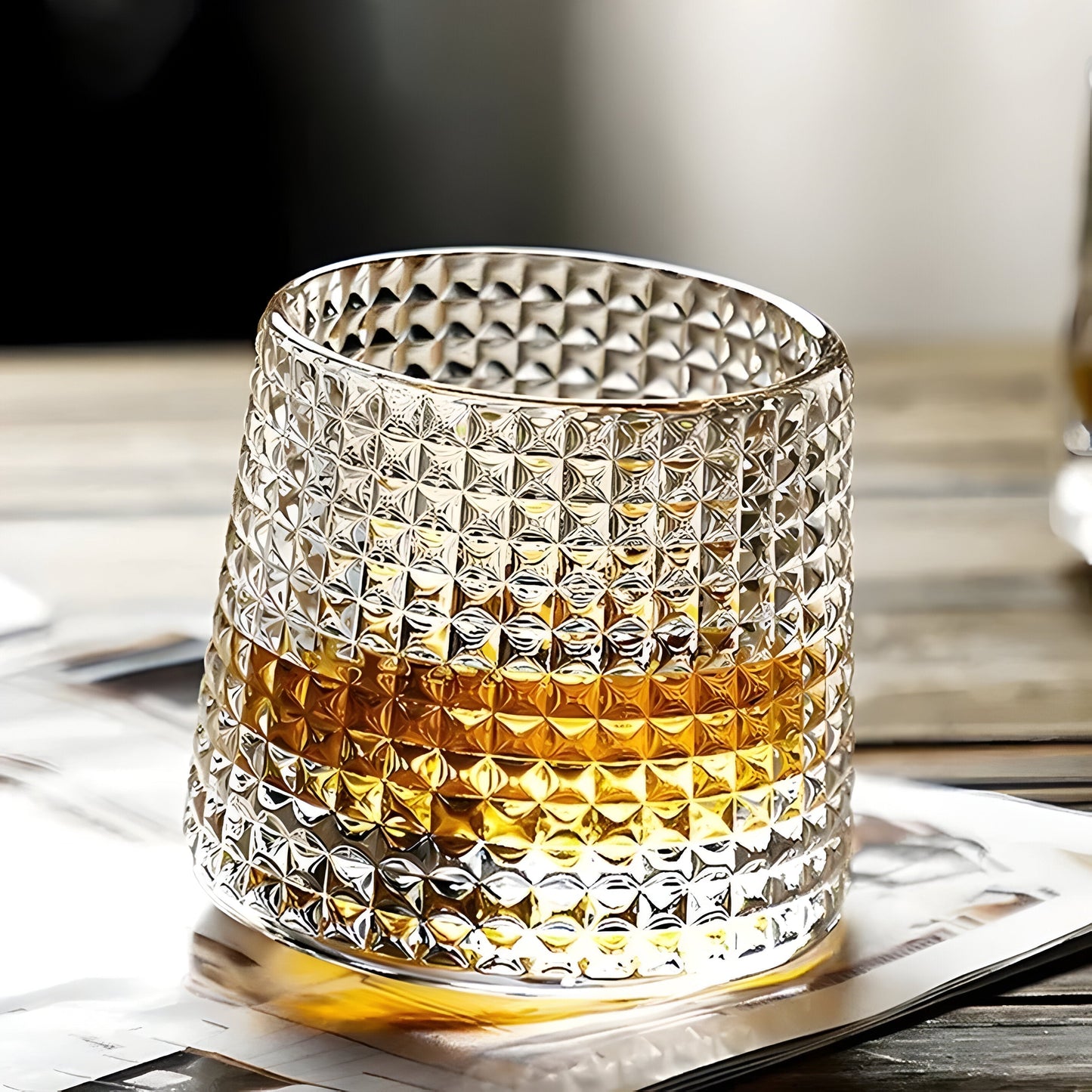 Rynx | SwirlSip – Rotatable, textured whiskey glass with strikingly ribbed design