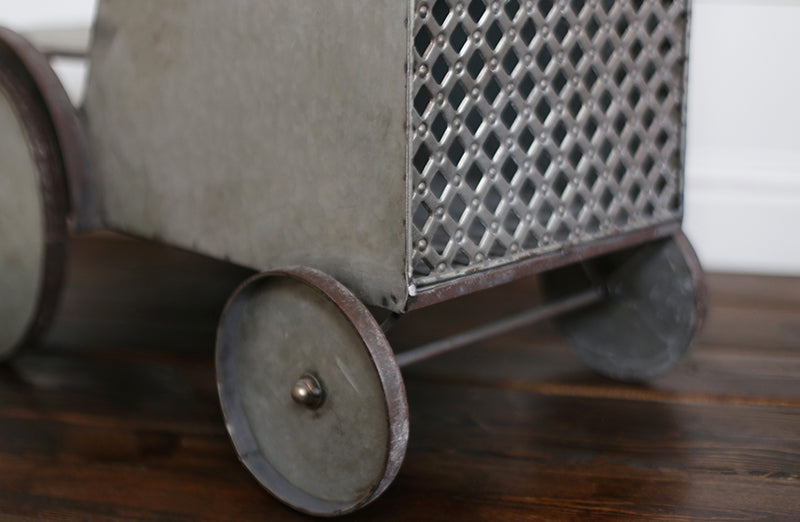 Rynx | *HUUUGE* Galvanized Metal Tractor Decor
