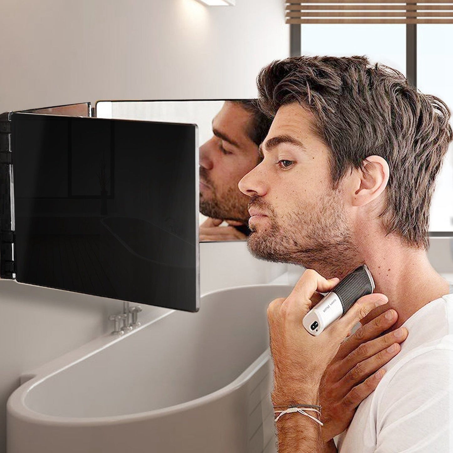 Rynx | Tri-Fold Mirror with Telescopic Hanger