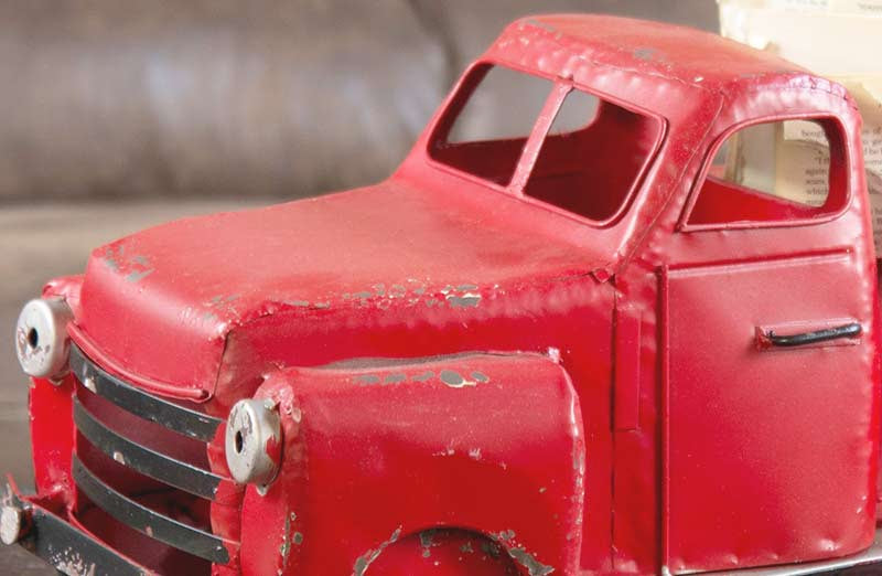 Rynx | Antiqued red metal truck