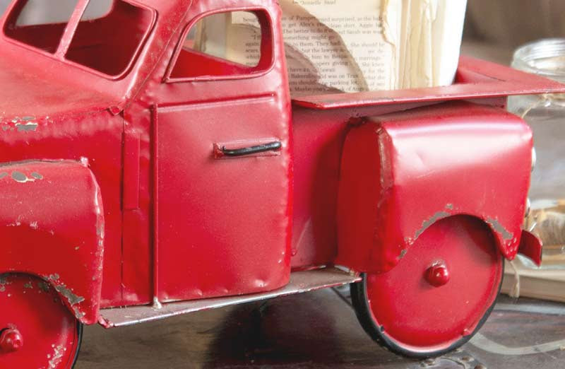 Rynx | Antiqued red metal truck